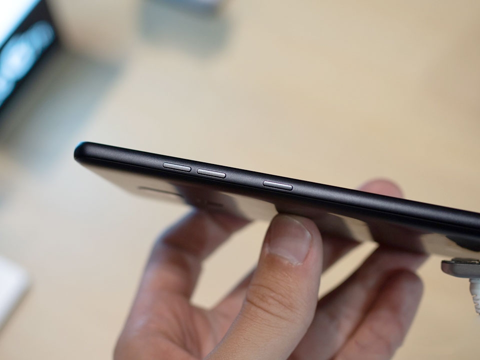 LG G7 One