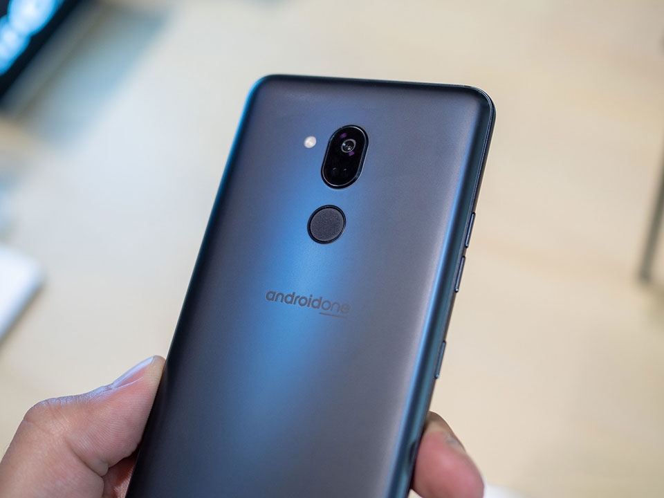 LG G7 One