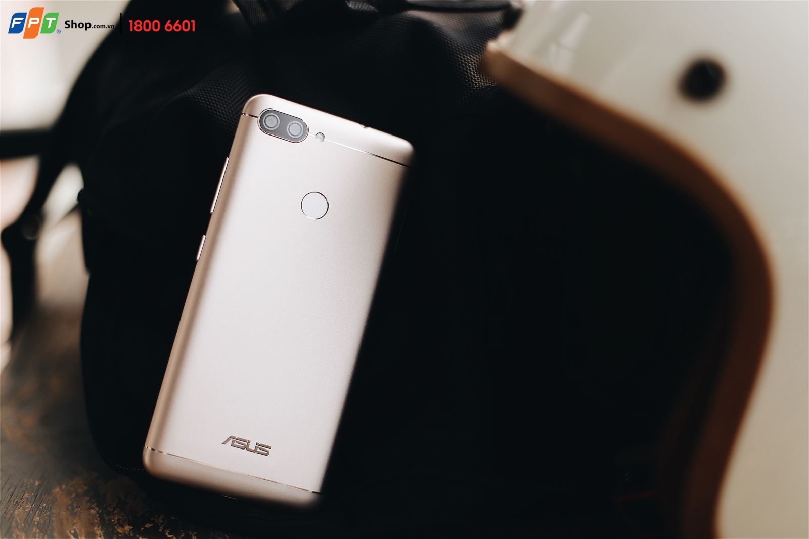 Asus Zenfone Max Plus M1 2018 giảm sốc chỉ còn 3,3 triệu đồng tại FPT Shop