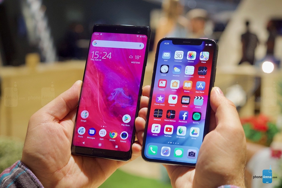 So sánh iPhone X và Xperia XZ3 (ảnh 3)