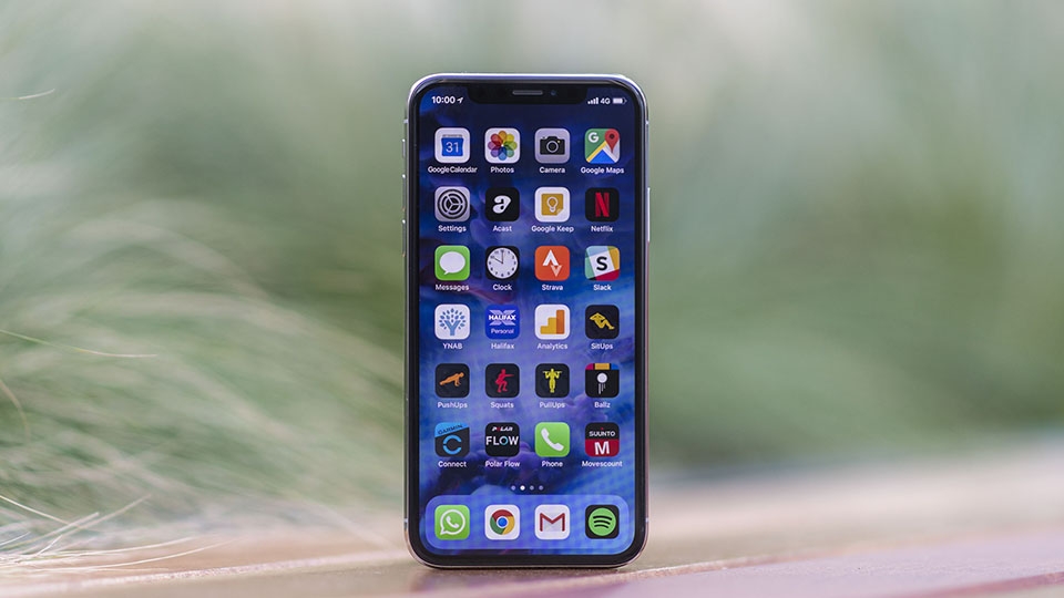 So sánh iPhone X và Xperia XZ3 (ảnh 2)