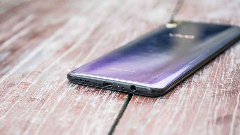 Vivo V11 Vivo V11