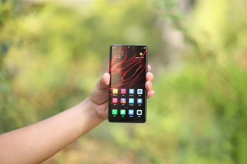 ZTE Nubia Z18