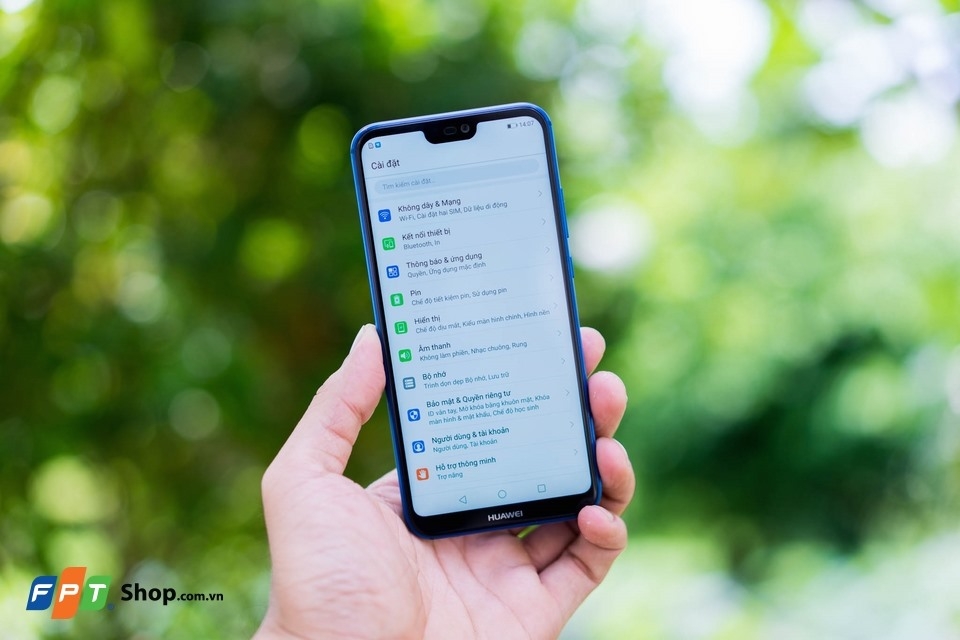 4 smartphone “tai thỏ” có giá rẻ nhất tại FPT Shop 1