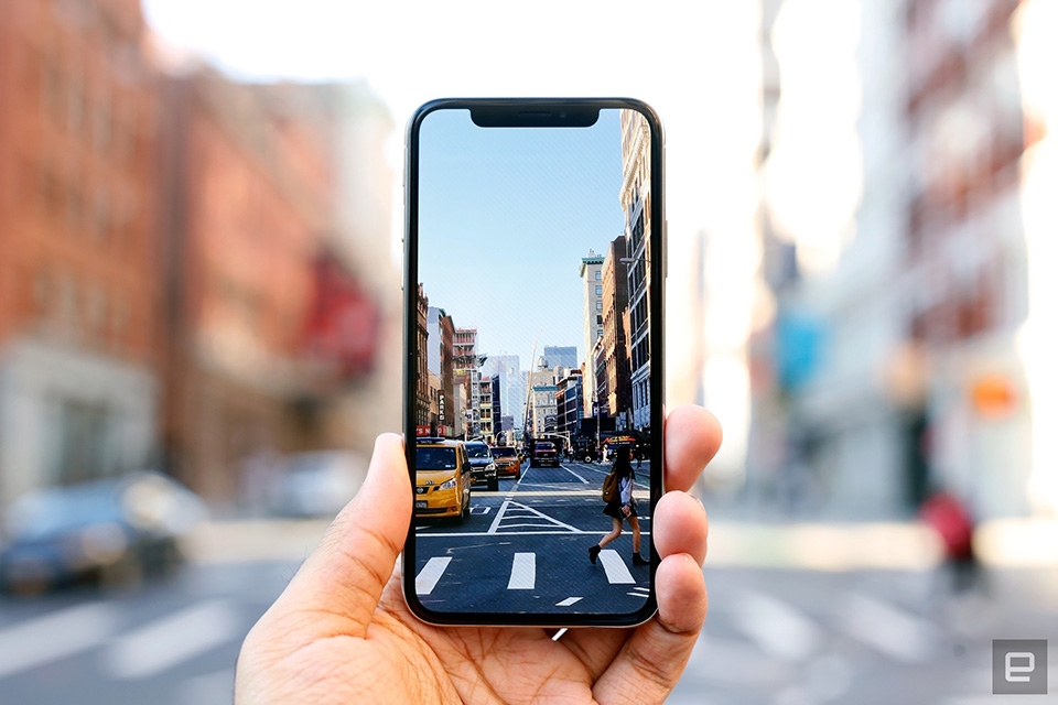 2018 sẽ là năm chấm hết cho những chiếc smartphone có màn hình “bé hạt tiêu”? (ảnh 3)