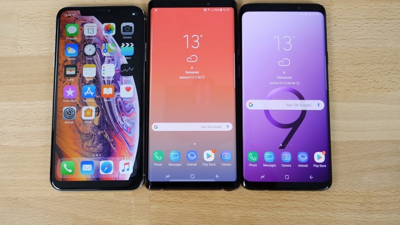 Màn hình iPhone Xs và Galaxy S9