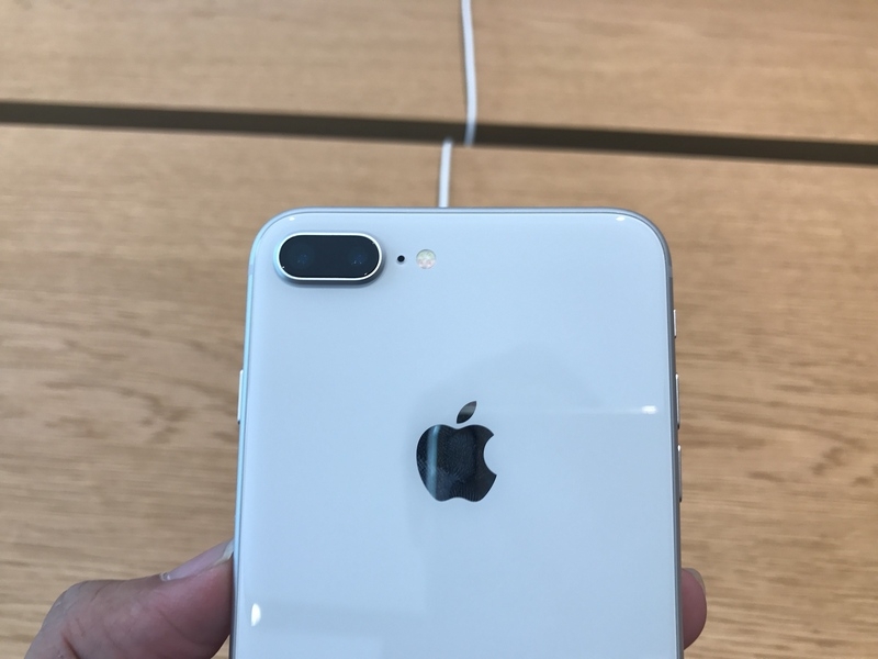 So sánh iPhone Xs Max với iPhone 8 Plus So sánh iPhone Xs Max với iPhone 8 Plus