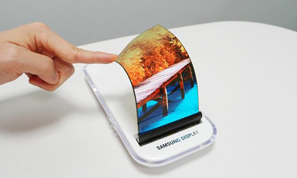 Smartphone màn hình gập của Samsung và Huawei sẽ có giá khá cao