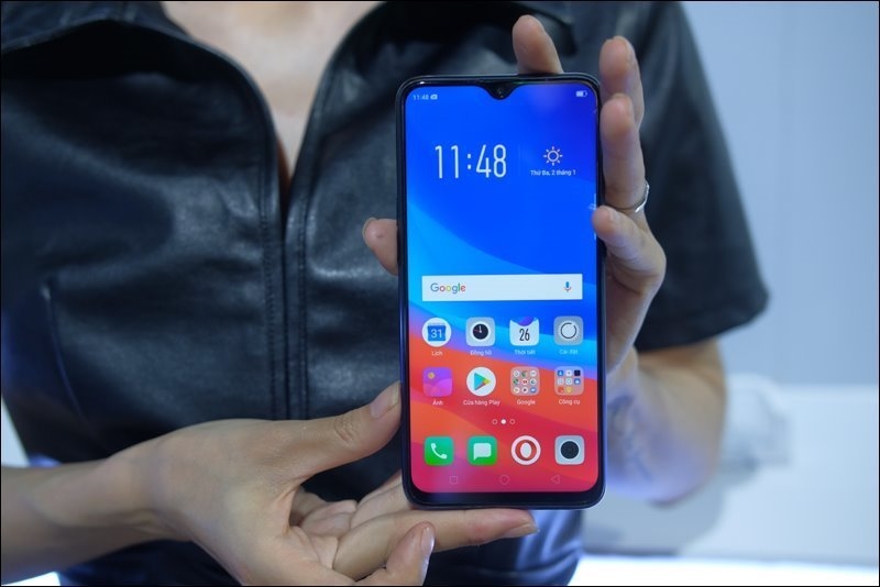 Oppo F9 - 7,69 triệu đồng