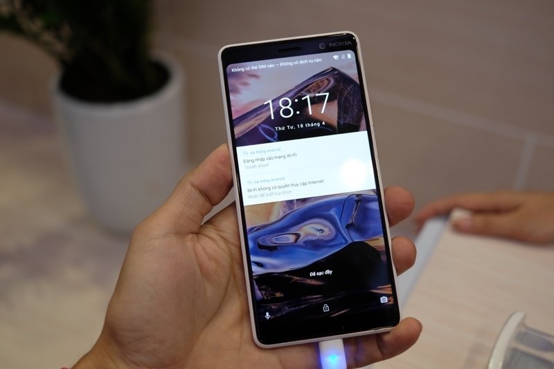 Nokia 7 Plus - 8,99 triệu đồng