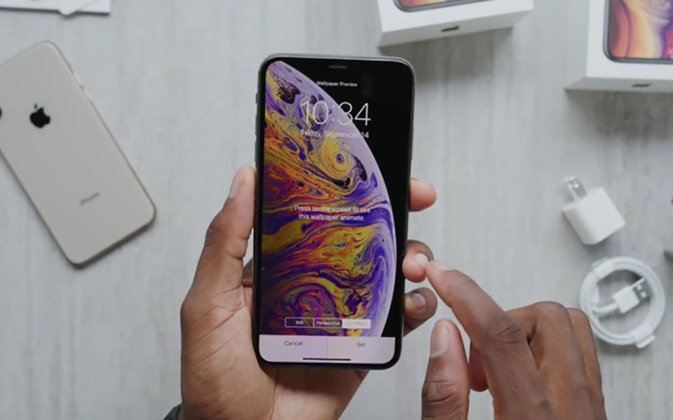 Mở hộp iPhone XS và XS Max (ảnh 2)