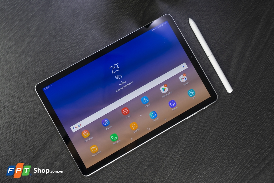 Trên tay Samsung Galaxy Tab S4: Đối thủ nặng ký của iPad Pro 10.5?