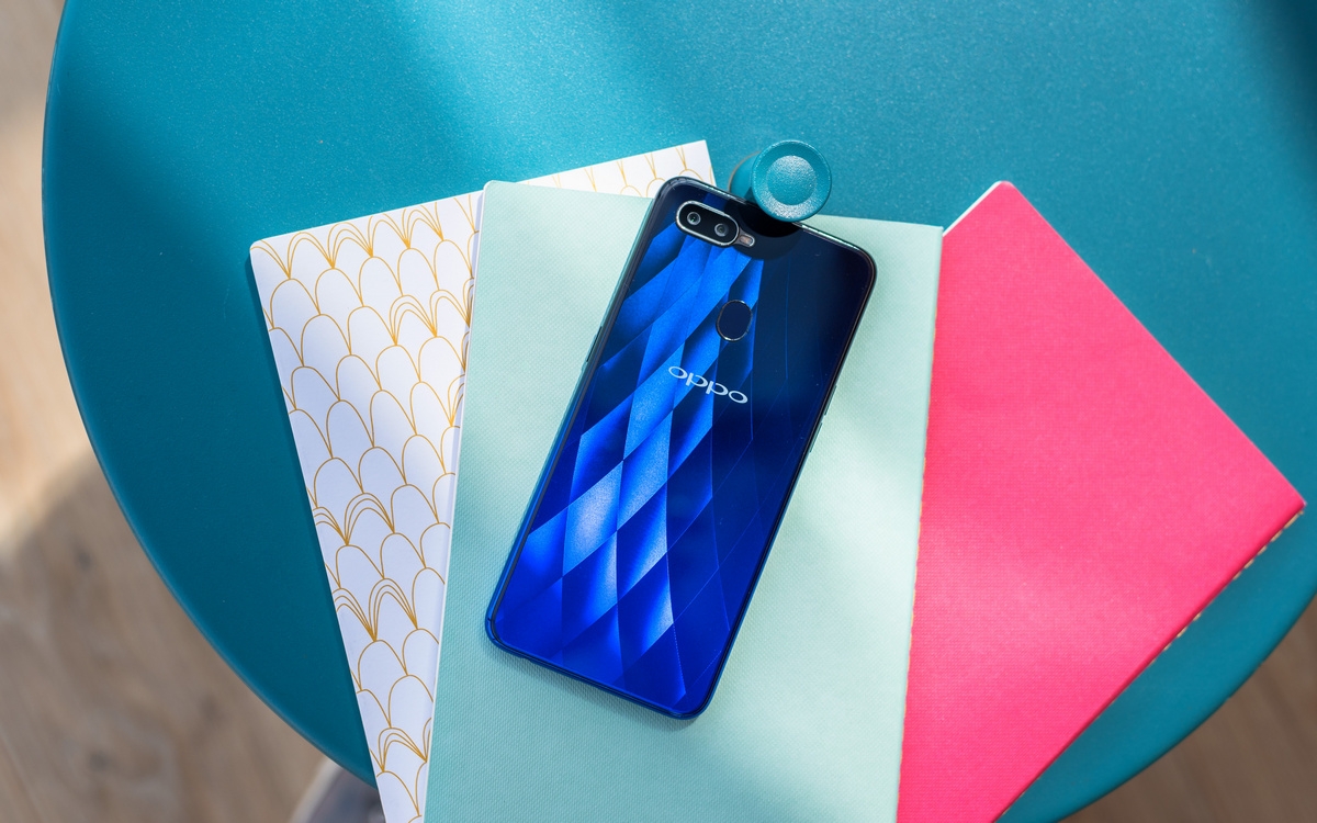 So sánh cấu hình OPPO F9 6GB, Nokia 7 Plus và Galaxy A6+ (ảnh 2) So sánh cấu hình OPPO F9 6GB, Nokia 7 Plus và Galaxy A6+ (ảnh 2)
