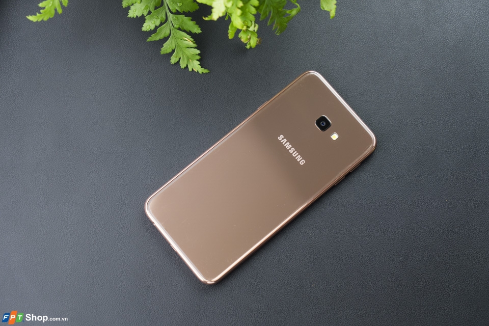 Galaxy J4+