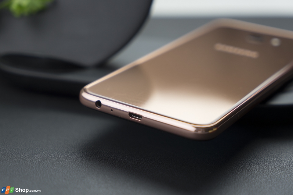 Galaxy J4+