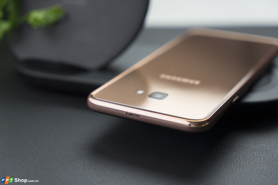 Galaxy J4+