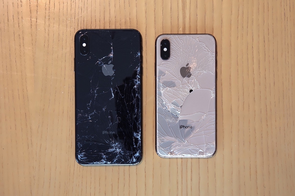 Thử độ bền iPhone XS và iPhone XS Max (ảnh 2)