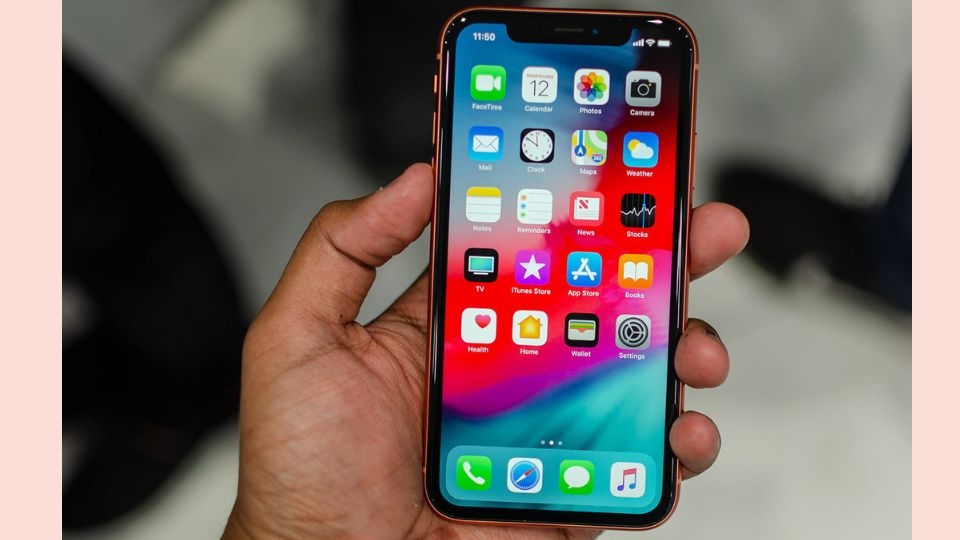 Màn hình LCD tiêu hao điện năng do phải sử dụng đèn nền
