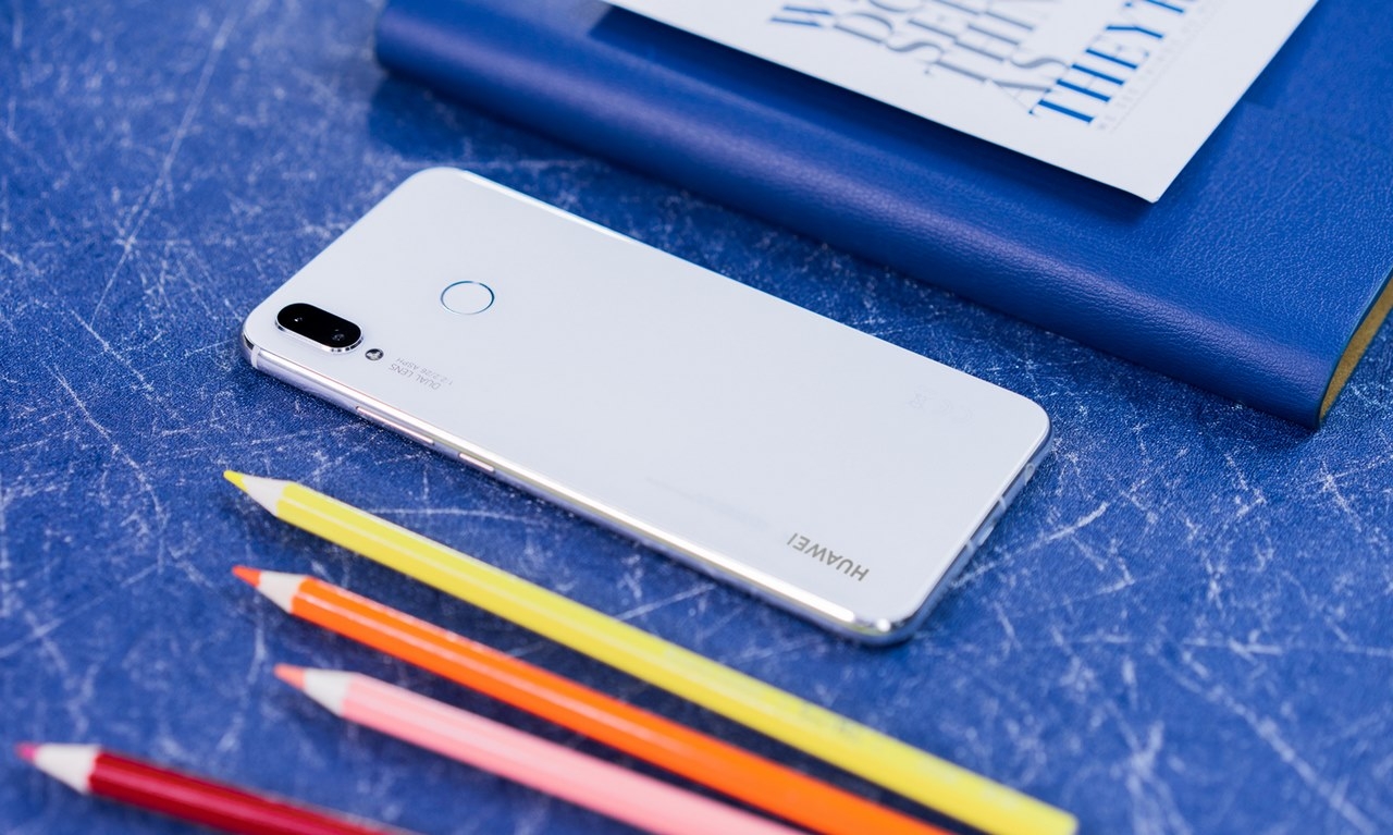 Huawei Nova 3i: Siêu phẩm tầm trung đầy đủ cho nhu cầu của bạn! (ảnh 3) Huawei Nova 3i: Siêu phẩm tầm trung đầy đủ cho nhu cầu của bạn! (ảnh 3)