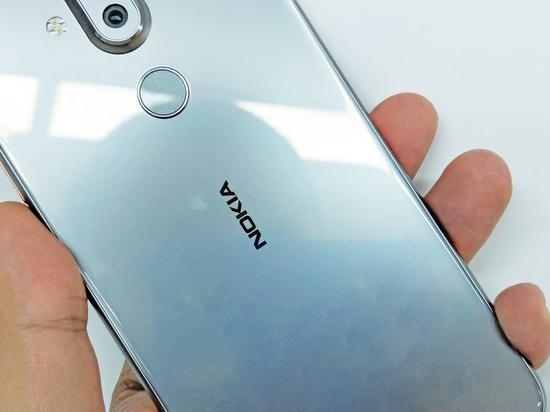 Nokia X7