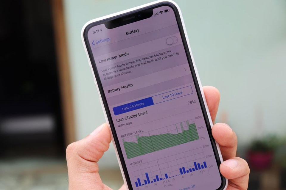 Tại sao pin iPhone XS sẽ cải thiện theo thời gian?