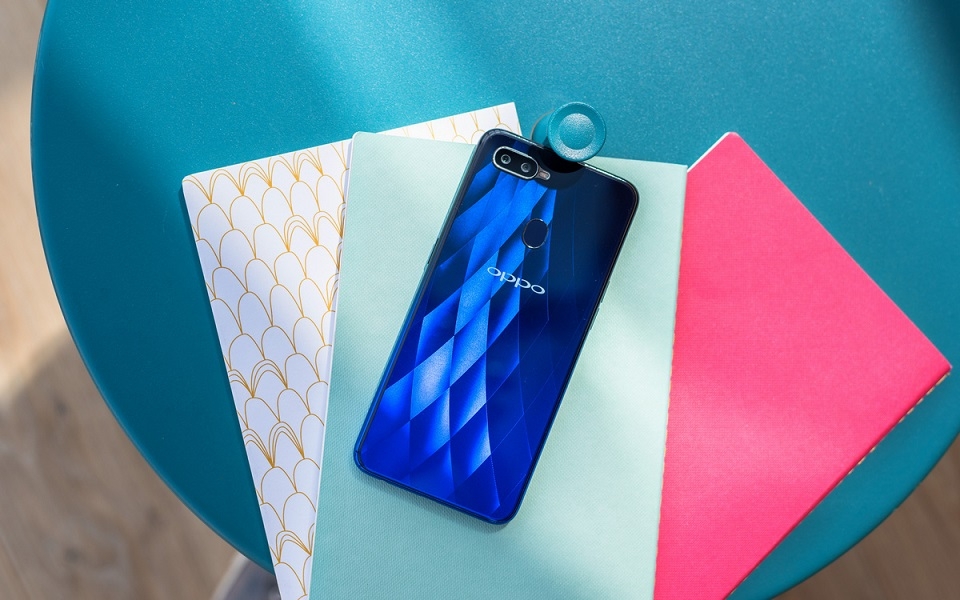 OPPO F9 6GB và Nokia 7 Plus: Tầm giá 8-9 triệu đồng nên chọn smartphone nào? (ảnh 2) OPPO F9 6GB và Nokia 7 Plus: Tầm giá 8-9 triệu đồng nên chọn smartphone nào? (ảnh 2)