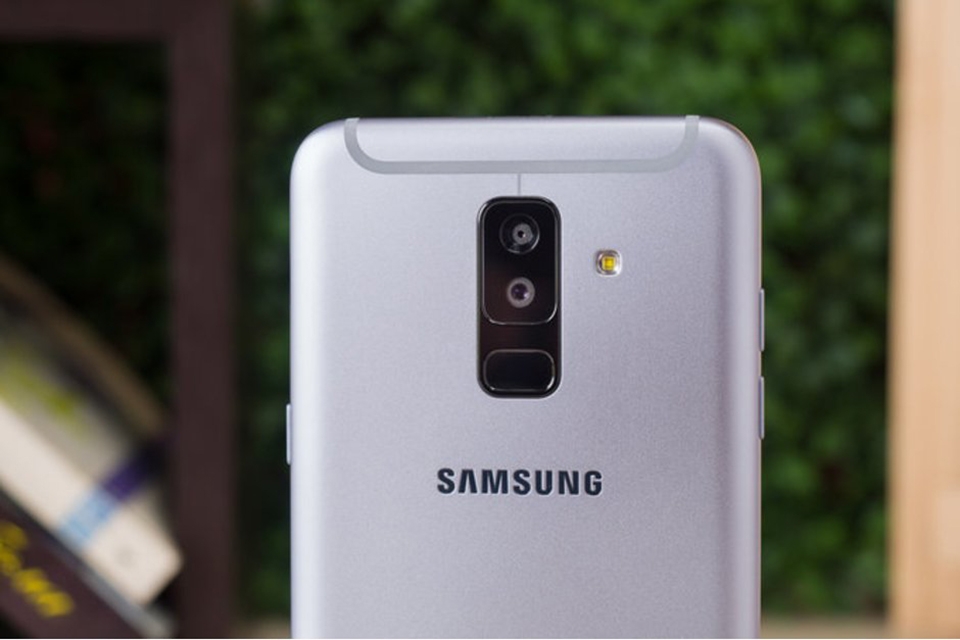 Galaxy A6s là tên gọi cuối cùng của Galaxy P30
