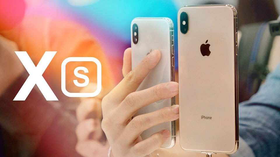 iPhone XS iPhone XS