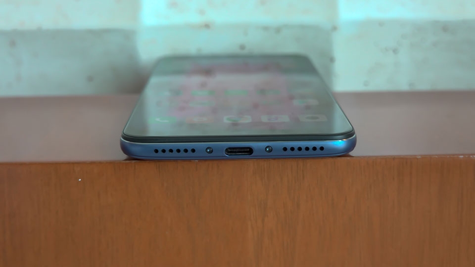 Poco F1 vs OnePlus 6