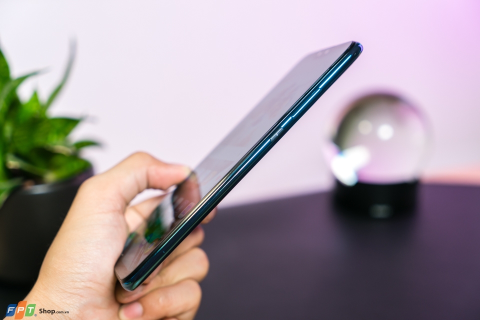 Trên tay Huawei Y9 (2019): 4 camera AI, Kirin 710 với GPU Turbo, cụm 4 camera AI, giá rất hấp dẫn Trên tay Huawei Y9 (2019): 4 camera AI, Kirin 710 với GPU Turbo, cụm 4 camera AI, giá rất hấp dẫn