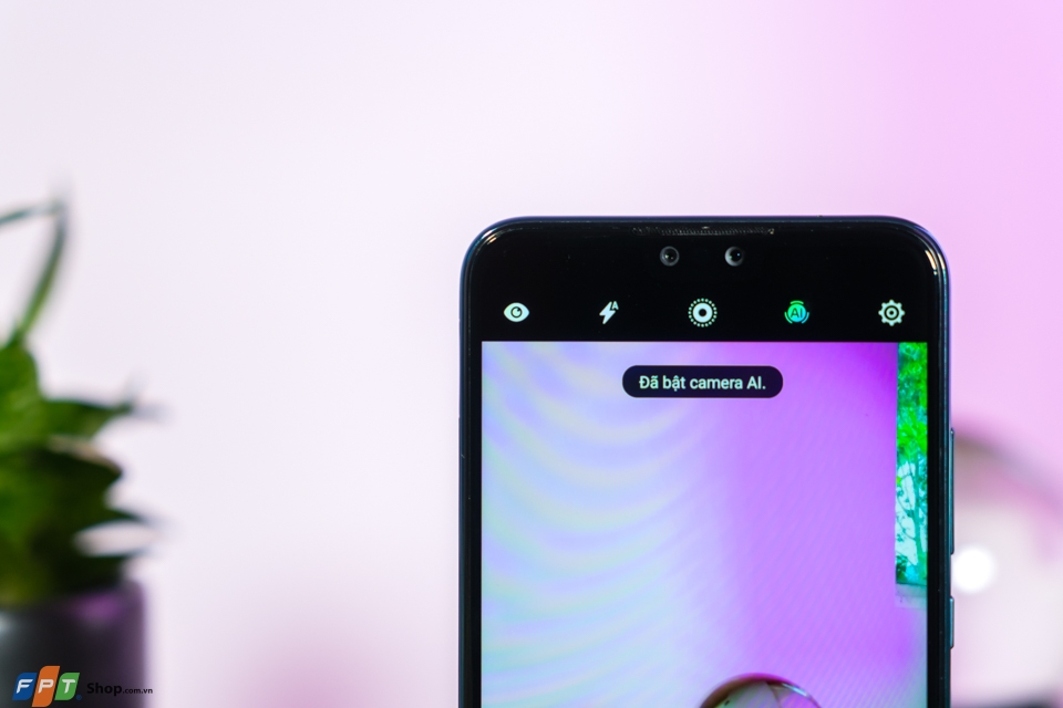 Trên tay Huawei Y9 (2019): 4 camera AI, Kirin 710 với GPU Turbo, cụm 4 camera AI, giá rất hấp dẫn Trên tay Huawei Y9 (2019): 4 camera AI, Kirin 710 với GPU Turbo, cụm 4 camera AI, giá rất hấp dẫn