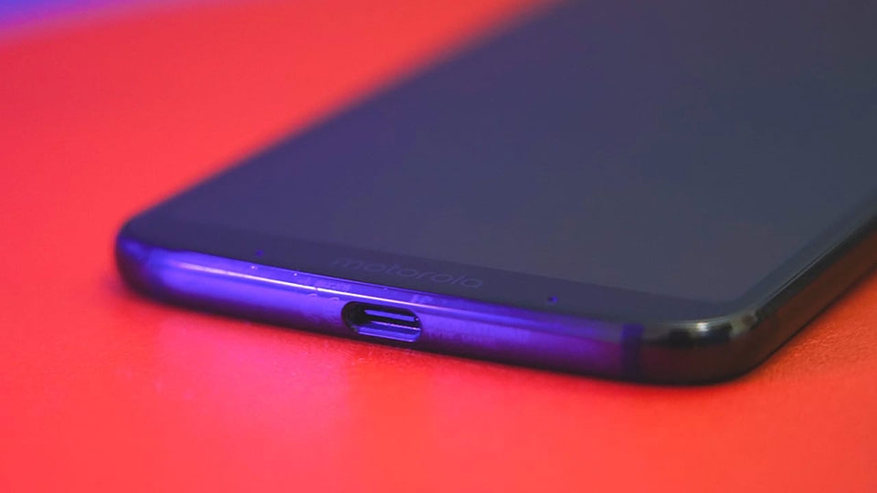 Trải nghiệm Moto Z3
