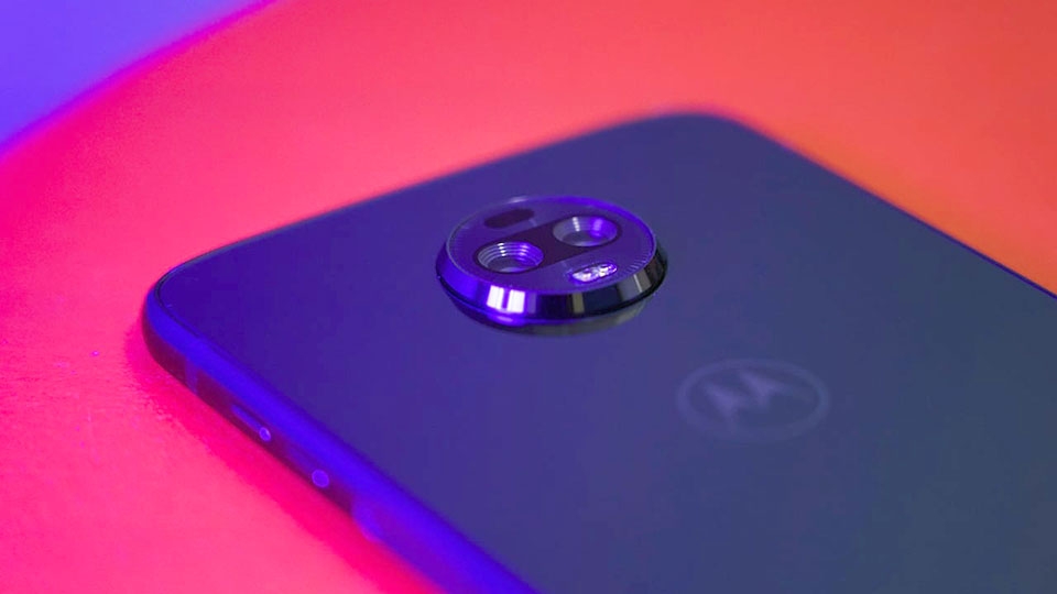 Trải nghiệm Moto Z3