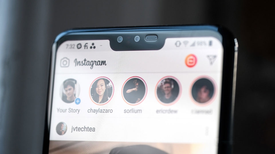 LG V40 ThinQ LG V40 ThinQ