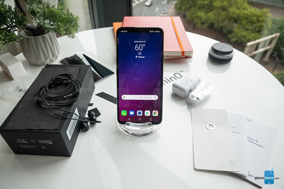 Mở hộp LG V40 ThinQ (ảnh 11)