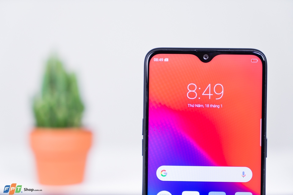 Trên tay Realme 2 Pro 12