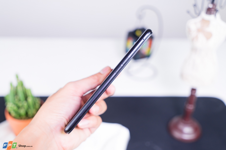 Trên tay Realme 2 Pro 07