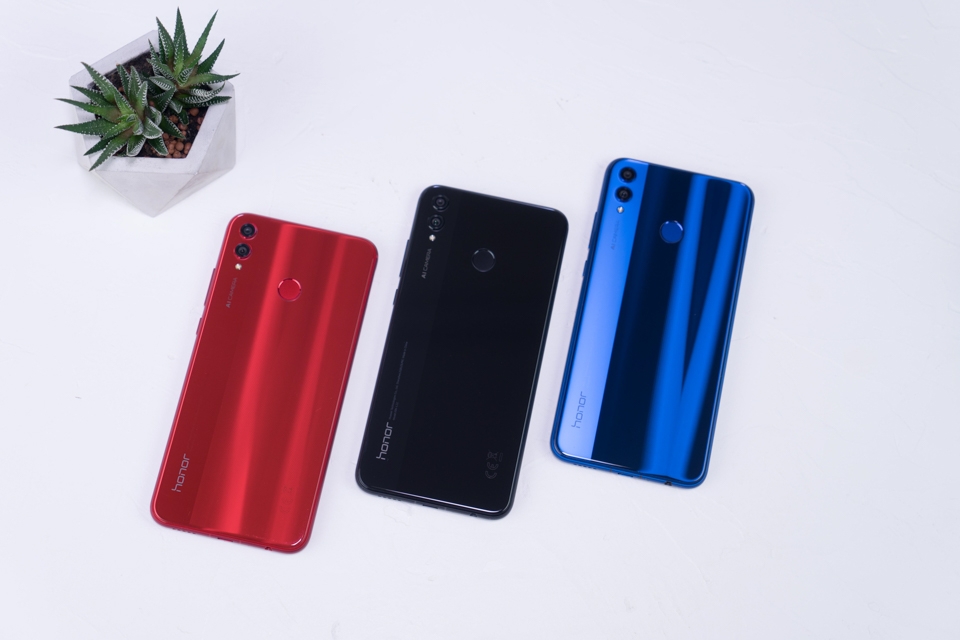 Trên tay Honor 8X 08