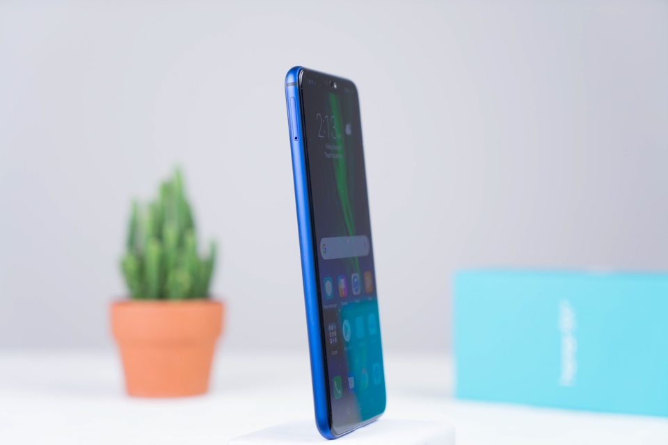 Trên tay Honor 8X 09