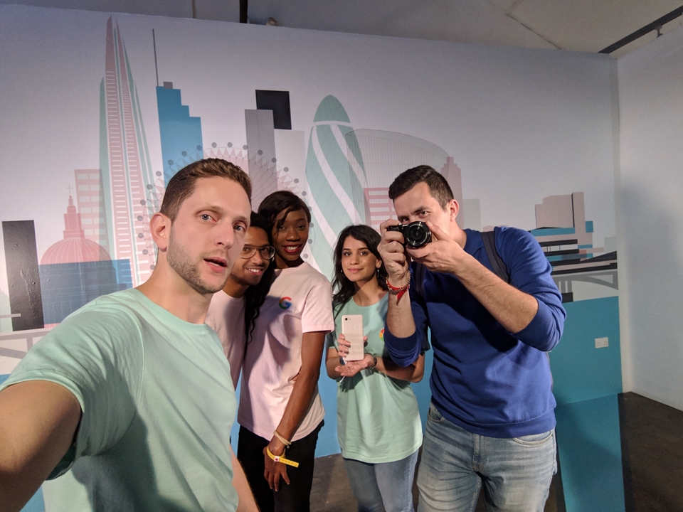 Trên tay đánh giá Google Pixel 3 và Pixel 3 XL 17