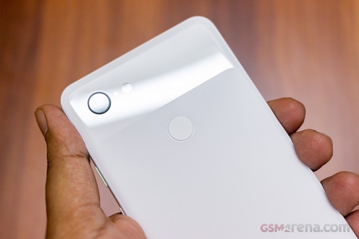 Trên tay đánh giá Google Pixel 3 và Pixel 3 XL 04