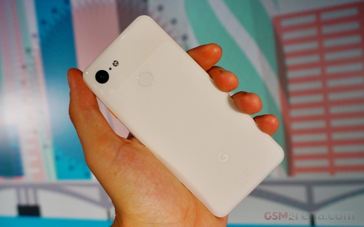 Trên tay đánh giá Google Pixel 3 và Pixel 3 XL 10