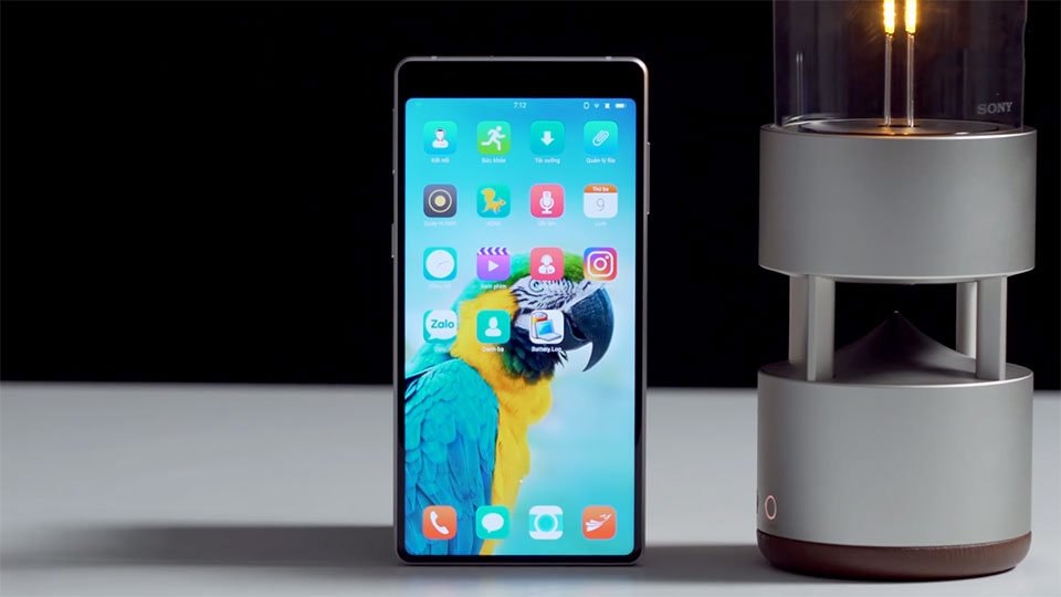 Trên tay Bphone 3