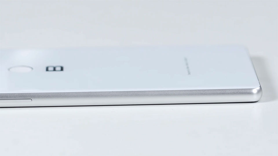 Trên tay Bphone 3