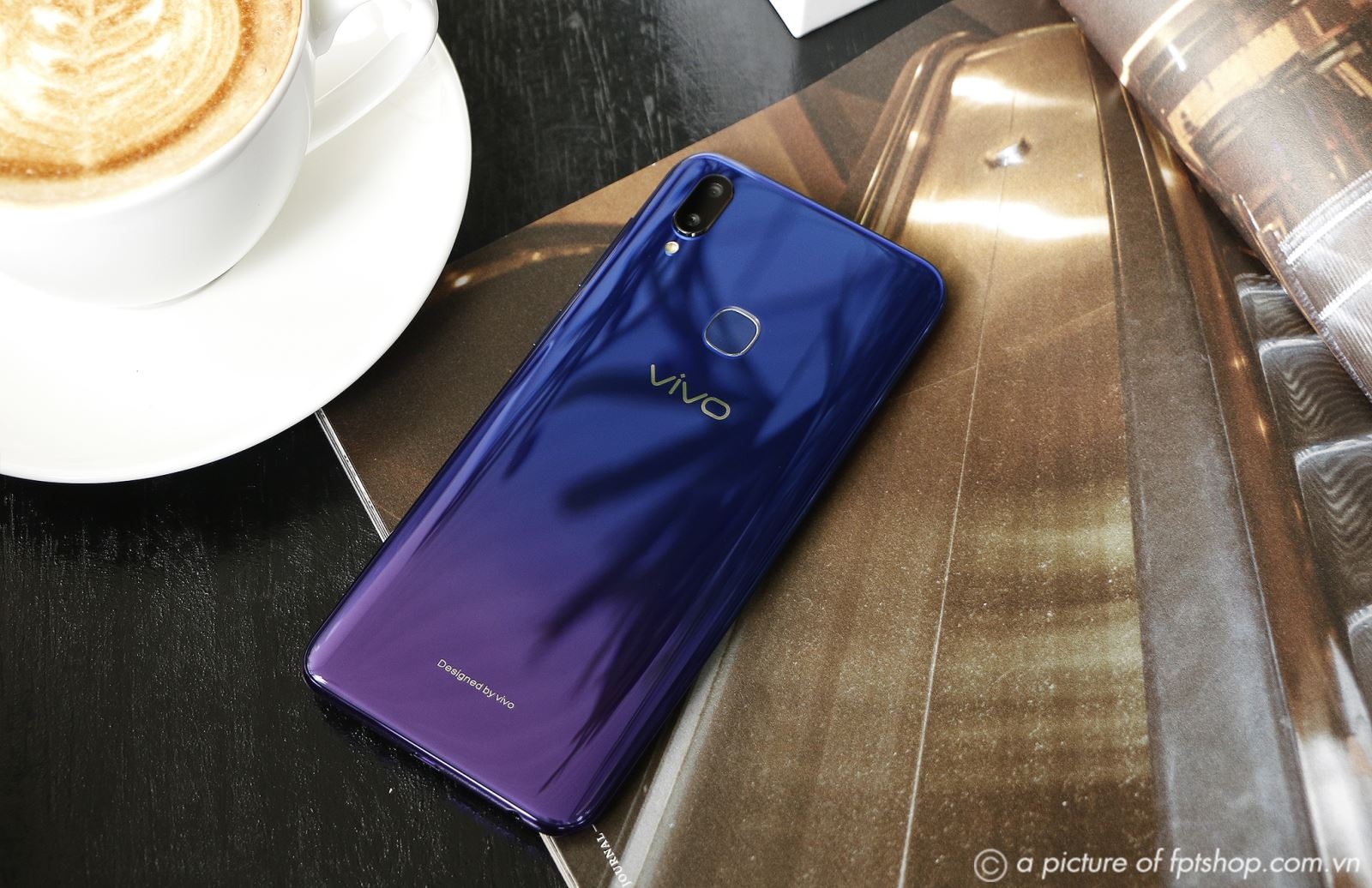 Nhận ngay bộ quà khủng 1,2 triệu đồng khi mua Vivo V11i tại FPT Shop