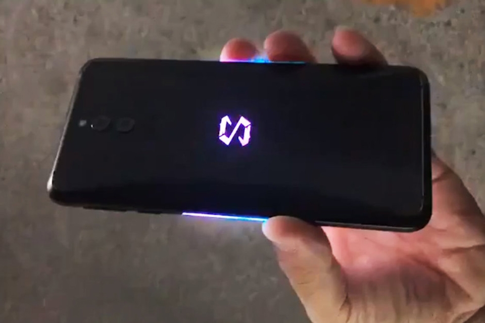 Xiaomi Black Shark 2 lộ video trên tay Xiaomi Black Shark 2 lộ video trên tay