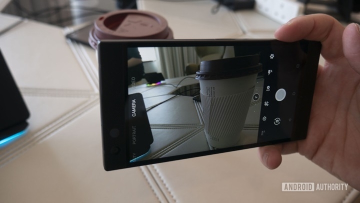 Những tính năng ấn tượng nhất trên Razer Phone 2 4 Những tính năng ấn tượng nhất trên Razer Phone 2 4