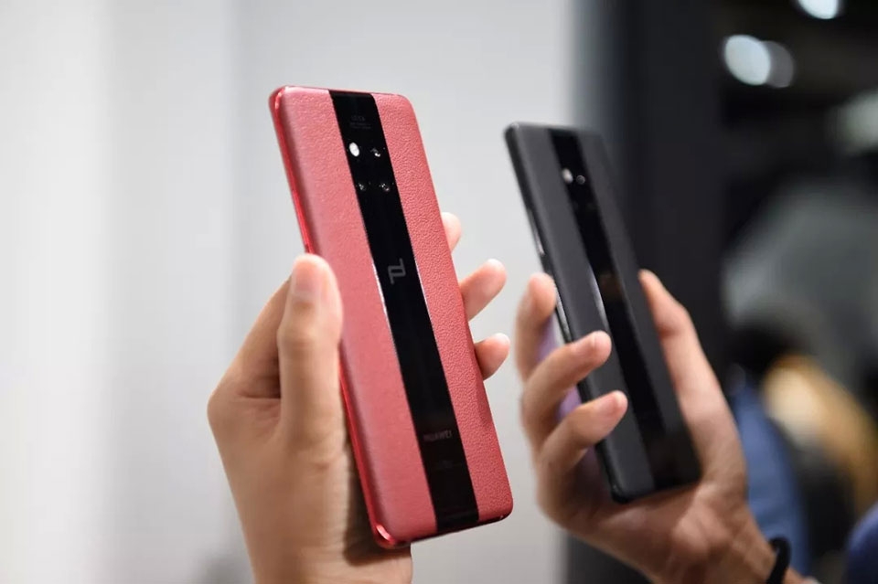 Trên tay Huawei Mate 20 RS Porsche Design Trên tay Huawei Mate 20 RS Porsche Design