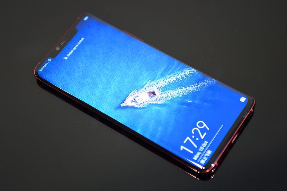 Trên tay Huawei Mate 20 RS Porsche Design Trên tay Huawei Mate 20 RS Porsche Design