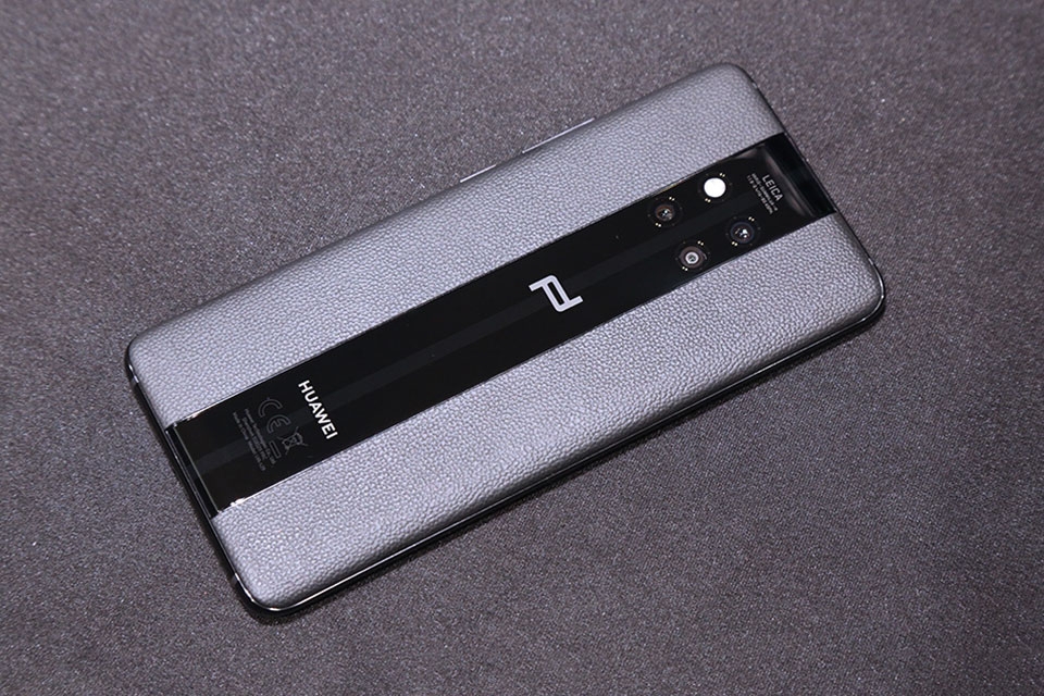 Trên tay Huawei Mate 20 RS Porsche Design Trên tay Huawei Mate 20 RS Porsche Design